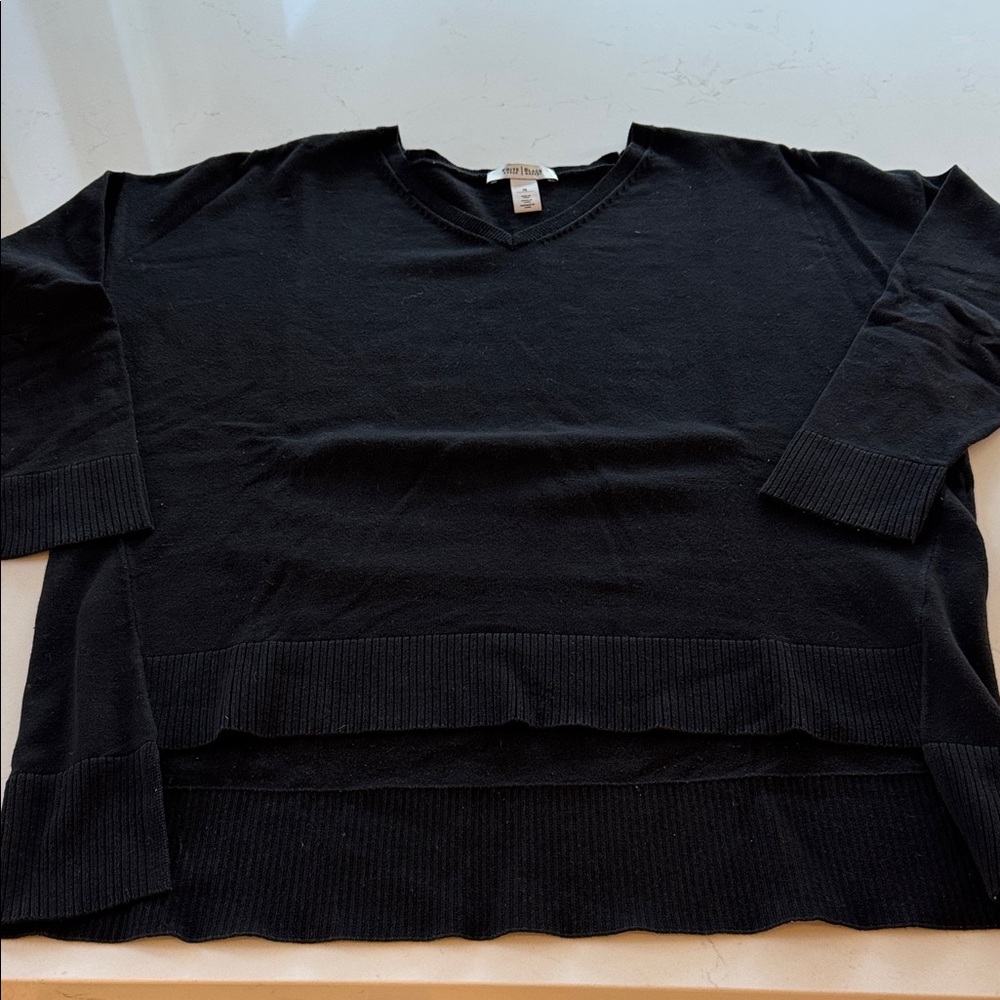 White House Black Market Black Wome's V-Neck Cotton Sweater Size: M ✨